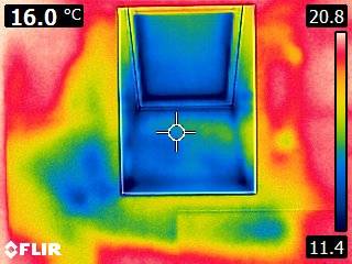 Ponts thermiques et infiltrations d’air dans les maisons neuves à Orléans : analyse par thermographie infrarouge